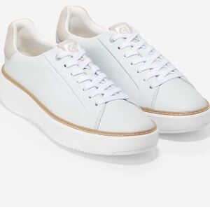Women's Cole Haan GrandPrø Topspin Sneaker Sz9
Color White/Dove
